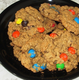 monster-cookies.jpg