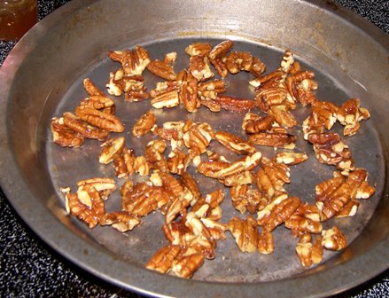 caramel-pancakes-pecans.jpg