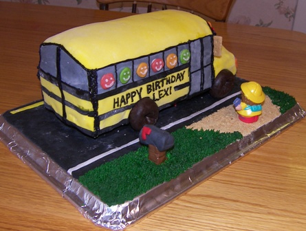 school-bus-cake3.jpg