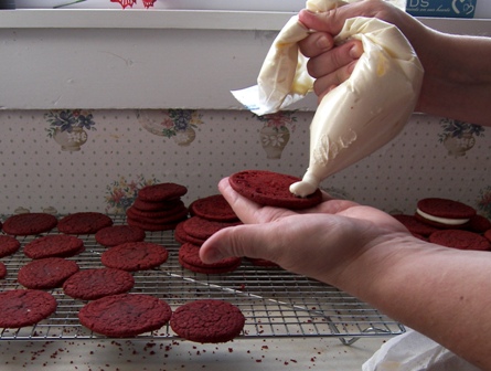 red-velvet-filling.jpg