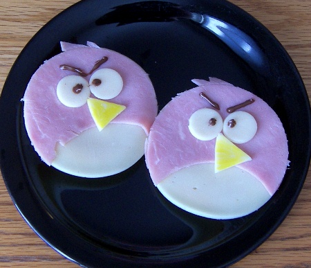 kid-lunch-angry-birds.jpg