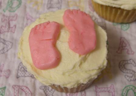 cupcakes-feet.jpg