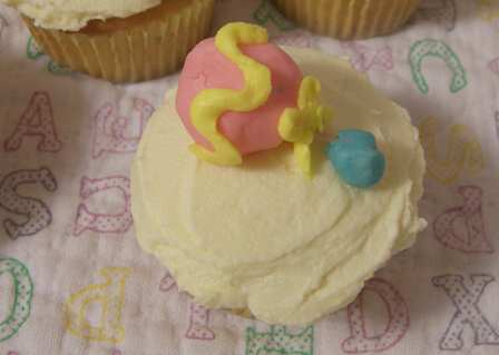 cupcakes-rattle.jpg