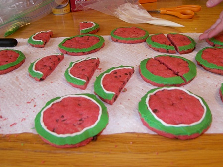 watermelon-cookies-step-by-step.jpg
