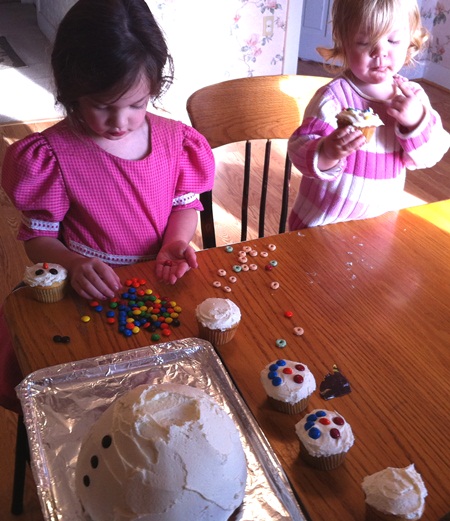 Snowman Cake - Maria's Mixing Bowl Snowman Cake